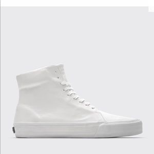 CUATRO NORRIS | WHITE UNISEX LEATHER SHOES new in box comes with dust bag sz 8.5
